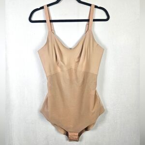NWOT Honeylove Shapewear Bodysuit Color Sand Size Large Petite